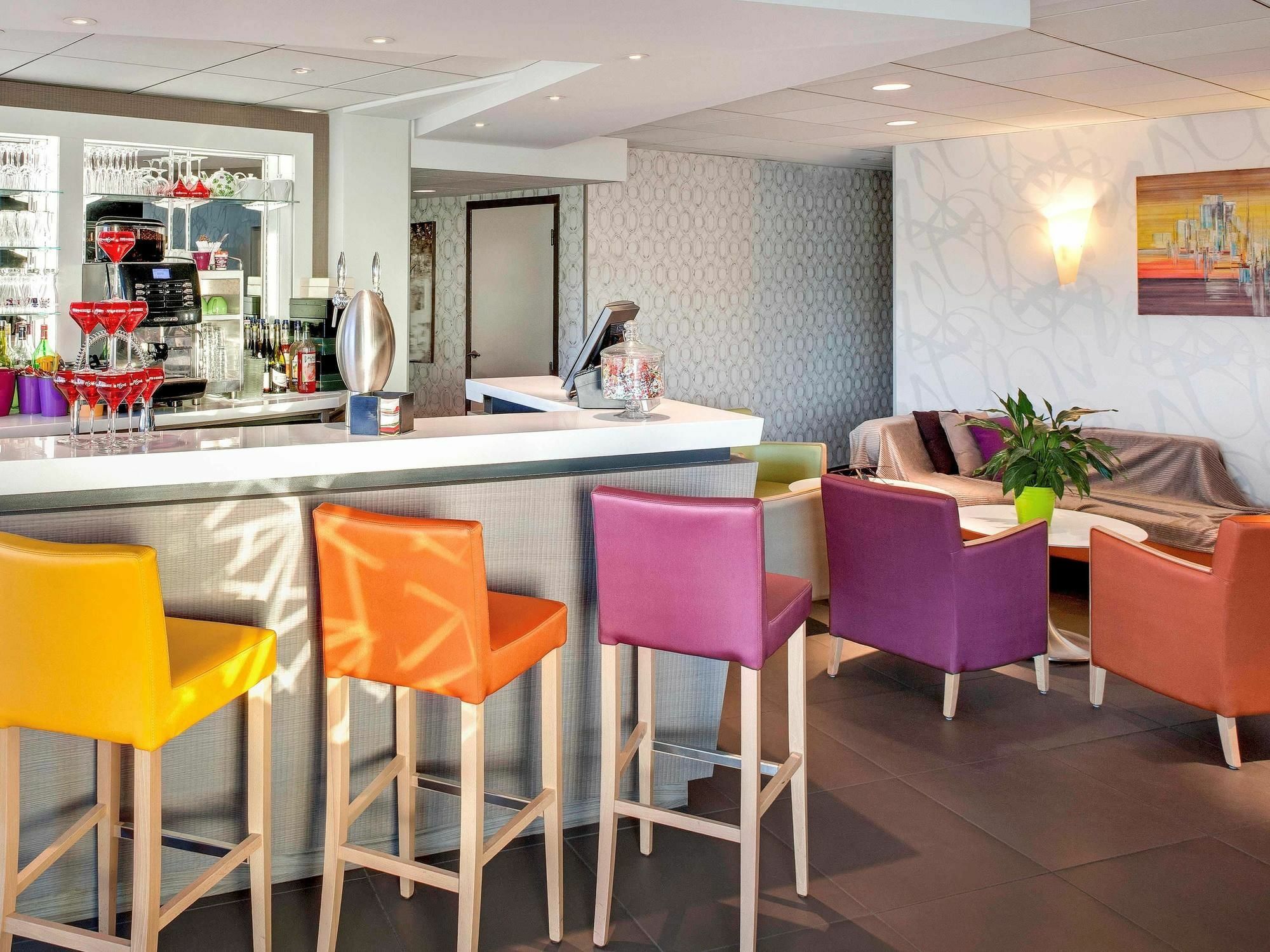 Ibis Styles Clermont-Ferrand Aeroport Hotell Eksteriør bilde